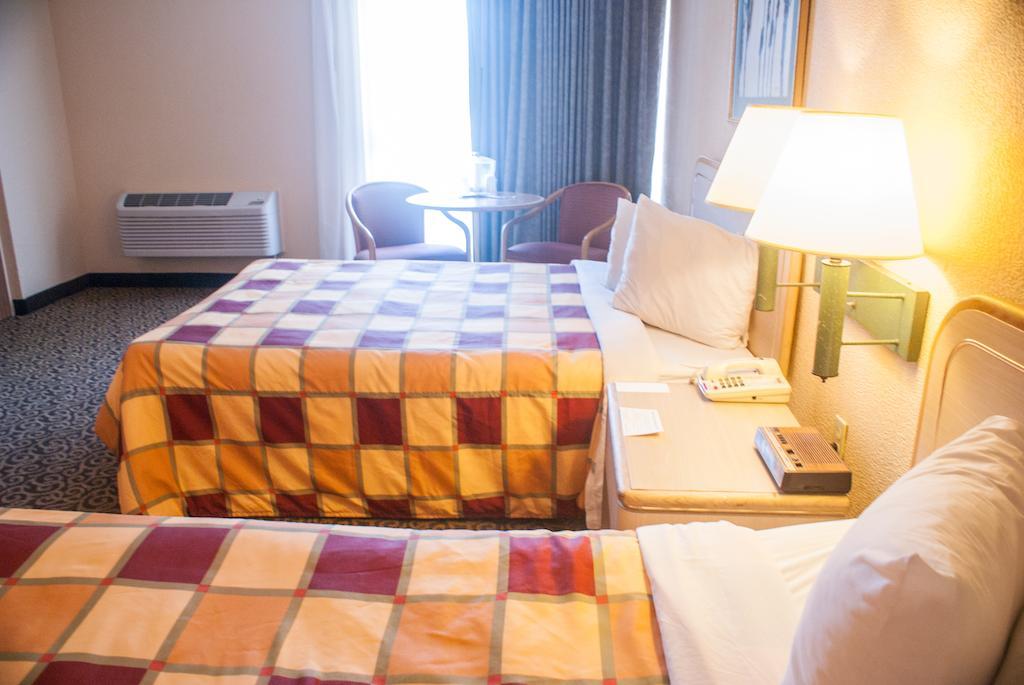 Red Lion Hotel Orlando Lake Buena Vista South- Near Disney Kissimmee Room photo